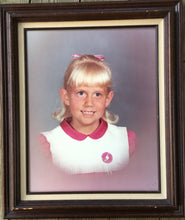 Load image into Gallery viewer, Goldilocks, Bear, Olan Mills