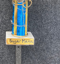 Load image into Gallery viewer, Sugar Mama, heron, trophy
